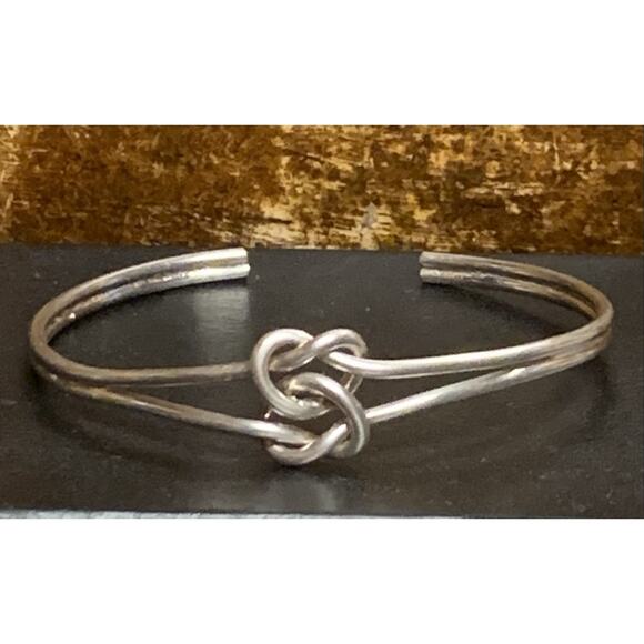 Sterling Silver LOVE Knot Cuff Bralecet Dainty - Picture 2 of 4